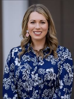 LeighAnn DiCesaris - Director of Marketing and Agent Engagement